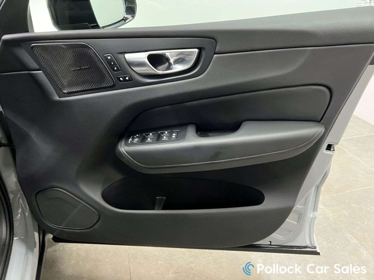 2025 VOLVO XC60 2025 VOLVO XC60