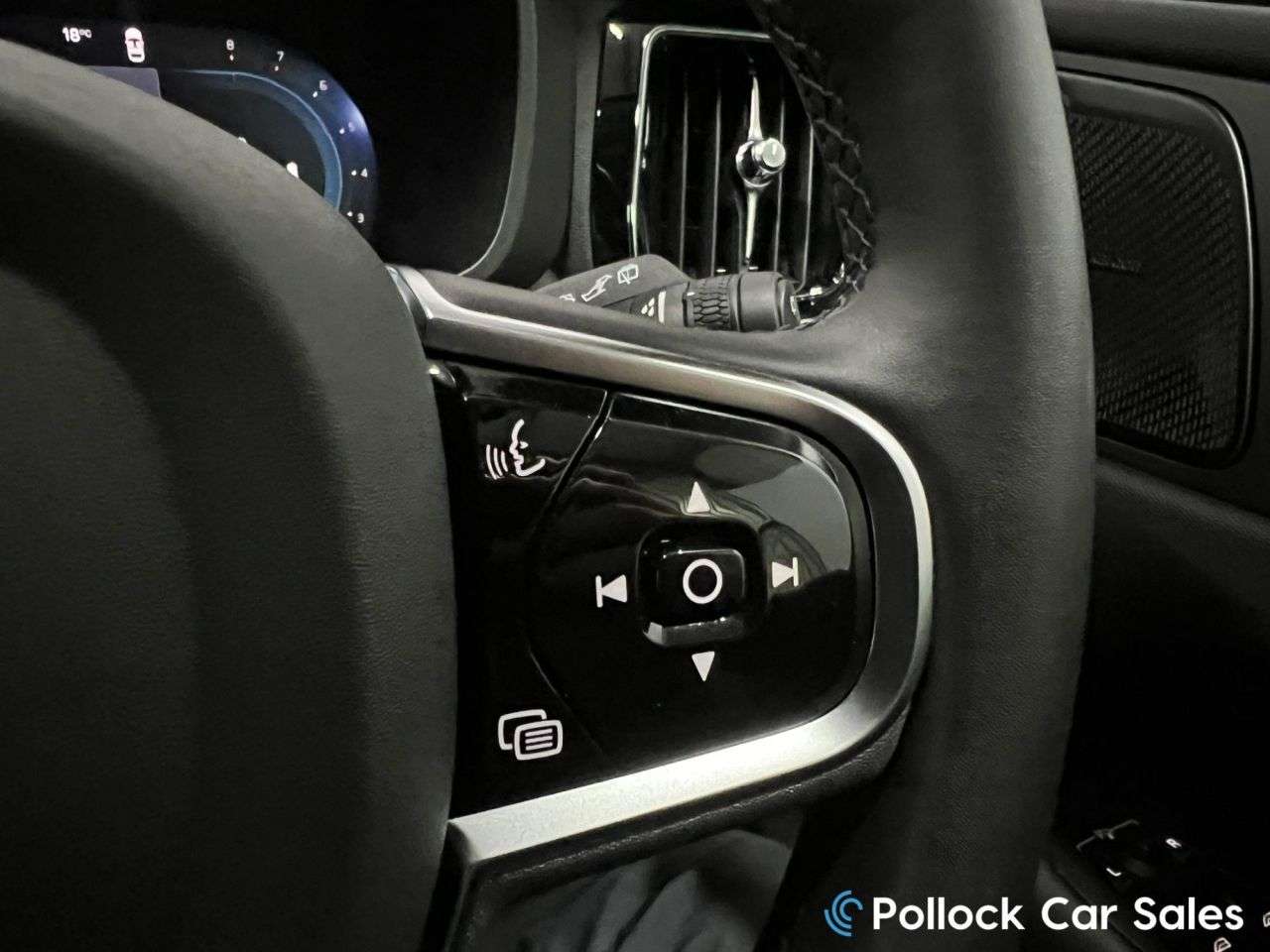 2025 VOLVO XC60 2025 VOLVO XC60