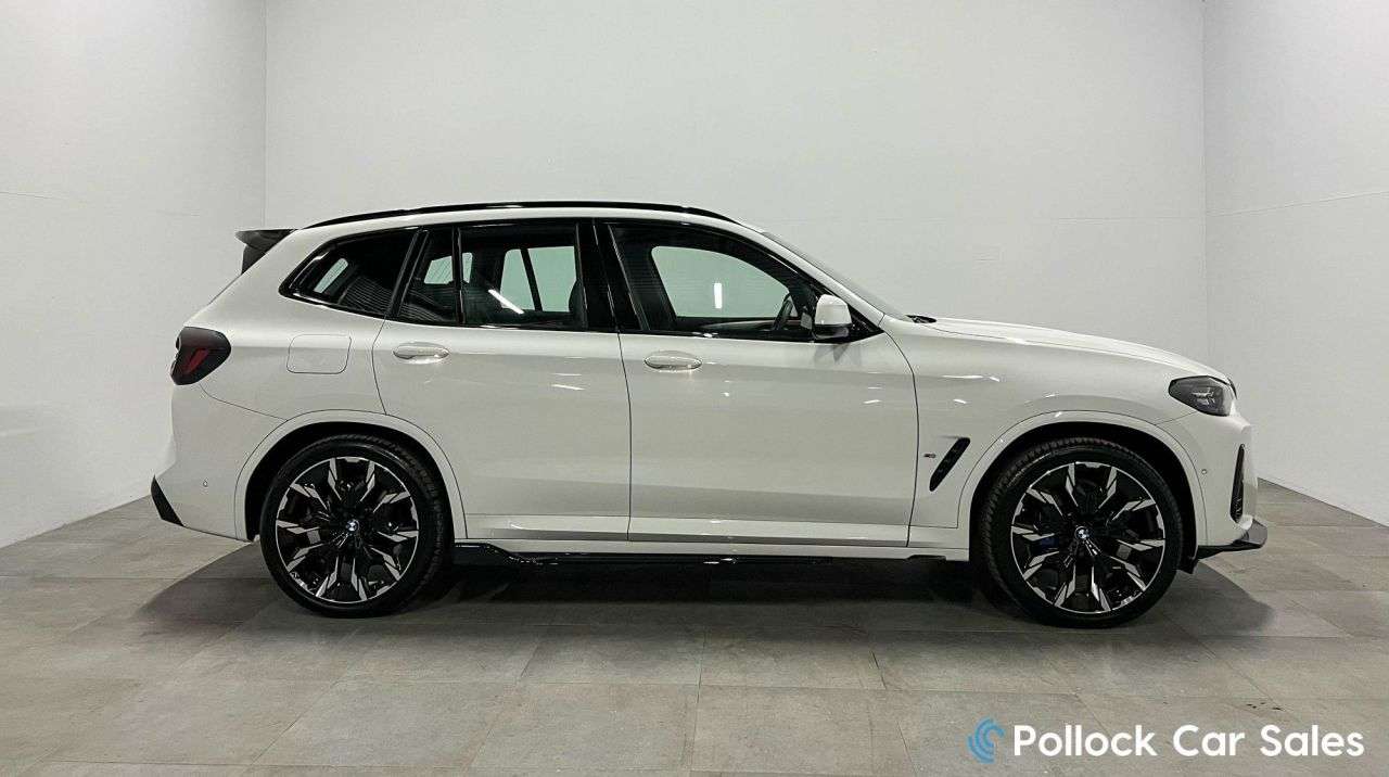 A 2024 BMW X3 2.0 30e 12kWh M Sport SUV 5dr Petrol Plug-in Hybrid Auto xDrive Euro 6 (s/s A 2024 BMW X3 2.0 30e 12kWh M Sport SUV 5dr Petrol Plug-in Hybrid Auto xDrive Euro 6 (s/s