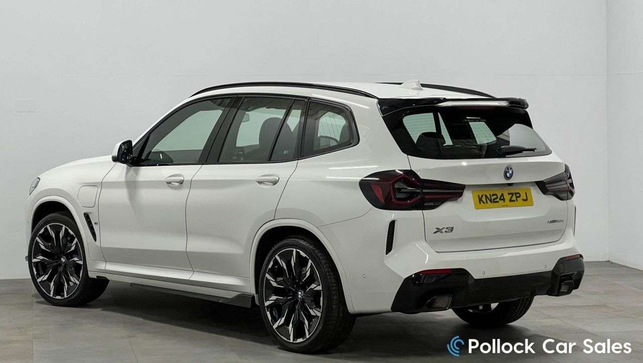 A 2024 BMW X3 2.0 30e 12kWh M Sport SUV 5dr Petrol Plug-in Hybrid Auto xDrive Euro 6 (s/s A 2024 BMW X3 2.0 30e 12kWh M Sport SUV 5dr Petrol Plug-in Hybrid Auto xDrive Euro 6 (s/s