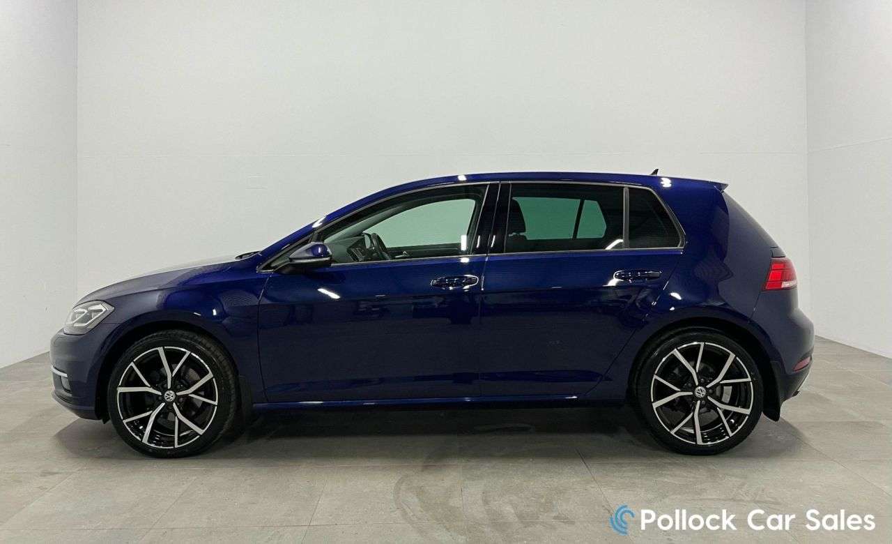 A 2020 VOLKSWAGEN GOLF 1.5 TSI EVO Match Edition Hatchback 5dr Petrol Manual Euro 6 (s/s) (150 ps) A 2020 VOLKSWAGEN GOLF 1.5 TSI EVO Match Edition Hatchback 5dr Petrol Manual Euro 6 (s/s) (150 ps)