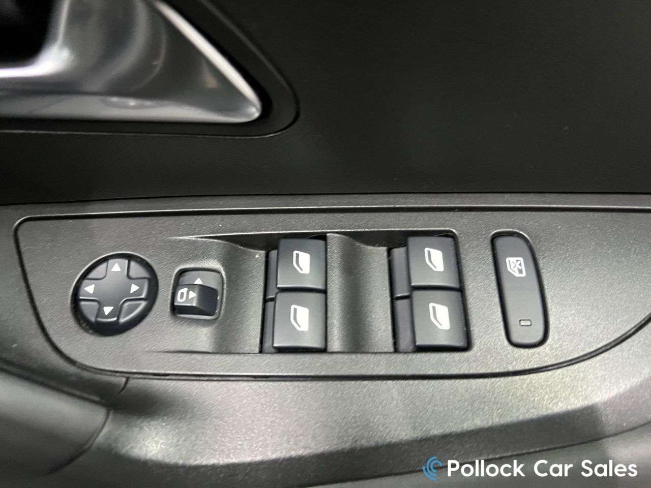 2021 PEUGEOT 2008 2021 PEUGEOT 2008