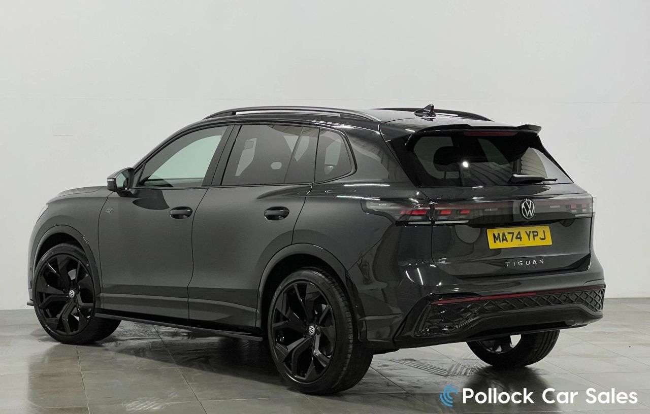 A 2024 VOLKSWAGEN TIGUAN 2.0 TDI R-Line SUV 5dr Diesel DSG Euro 6 (s/s) (150 ps) 21",Aero Kit,Black A 2024 VOLKSWAGEN TIGUAN 2.0 TDI R-Line SUV 5dr Diesel DSG Euro 6 (s/s) (150 ps) 21",Aero Kit,Black