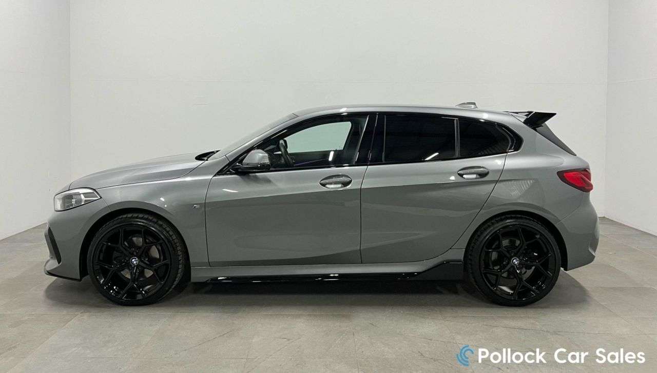 A 2024 BMW 1 SERIES 1.5 118i M Sport (LCP) Hatchback 5dr Petrol DCT Euro 6 (s/s) (136 ps) 19" M A 2024 BMW 1 SERIES 1.5 118i M Sport (LCP) Hatchback 5dr Petrol DCT Euro 6 (s/s) (136 ps) 19" M