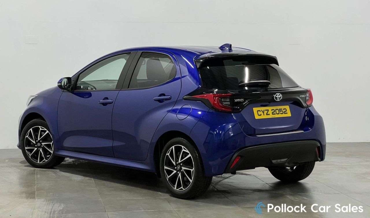 A 2023 TOYOTA YARIS 1.5 VVT-h Design Hatchback 5dr Petrol Hybrid E-CVT Euro 6 (s/s) (116 ps) Fu A 2023 TOYOTA YARIS 1.5 VVT-h Design Hatchback 5dr Petrol Hybrid E-CVT Euro 6 (s/s) (116 ps) Fu