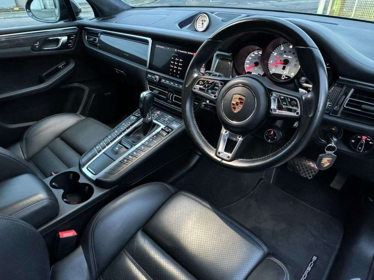 2019 PORSCHE MACAN 2019 PORSCHE MACAN