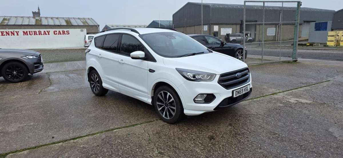 Check out this Ford Kuga 2019 Diesel Manual