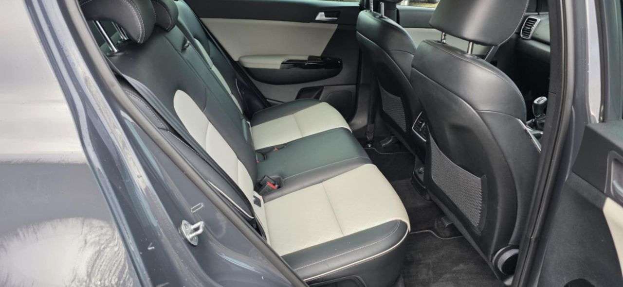 2021 KIA SPORTAGE 2021 KIA SPORTAGE