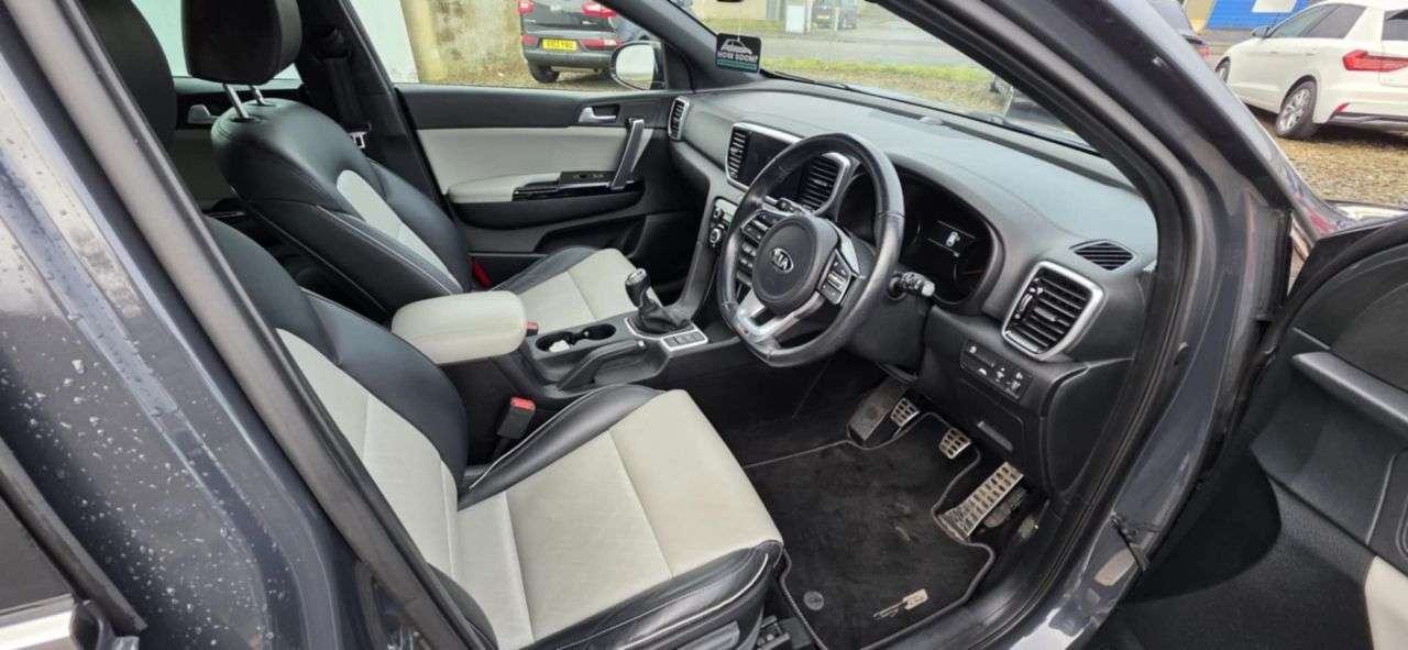 2021 KIA SPORTAGE 2021 KIA SPORTAGE