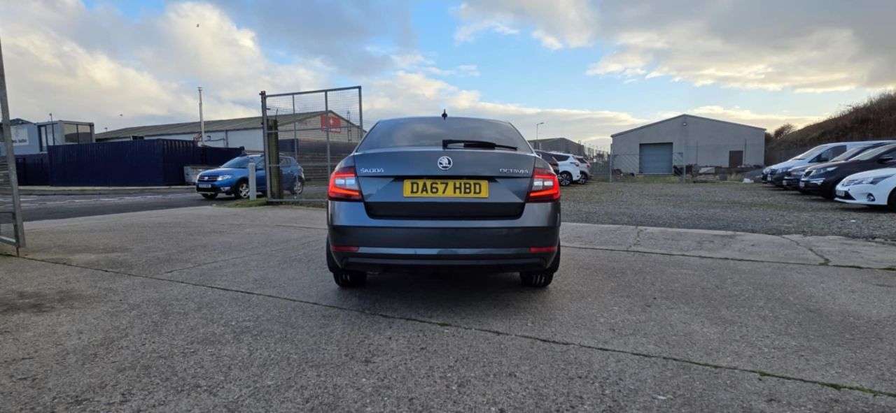 A 2017 SKODA OCTAVIA 1.4 TSI SE L Hatchback 5dr Petrol Manual Euro 6 (s/s) (150 ps) A 2017 SKODA OCTAVIA 1.4 TSI SE L Hatchback 5dr Petrol Manual Euro 6 (s/s) (150 ps)