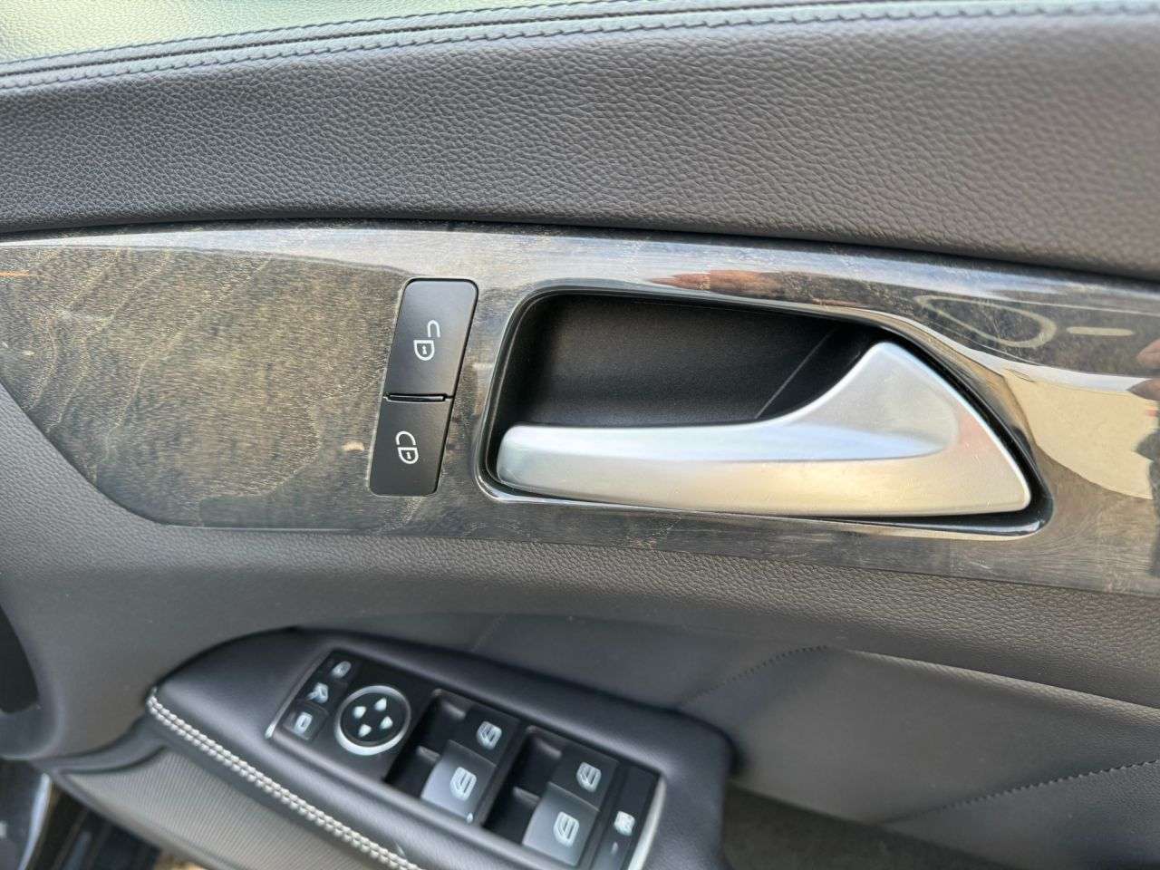 null MERCEDES-BENZ CLS CLASS null MERCEDES-BENZ CLS CLASS