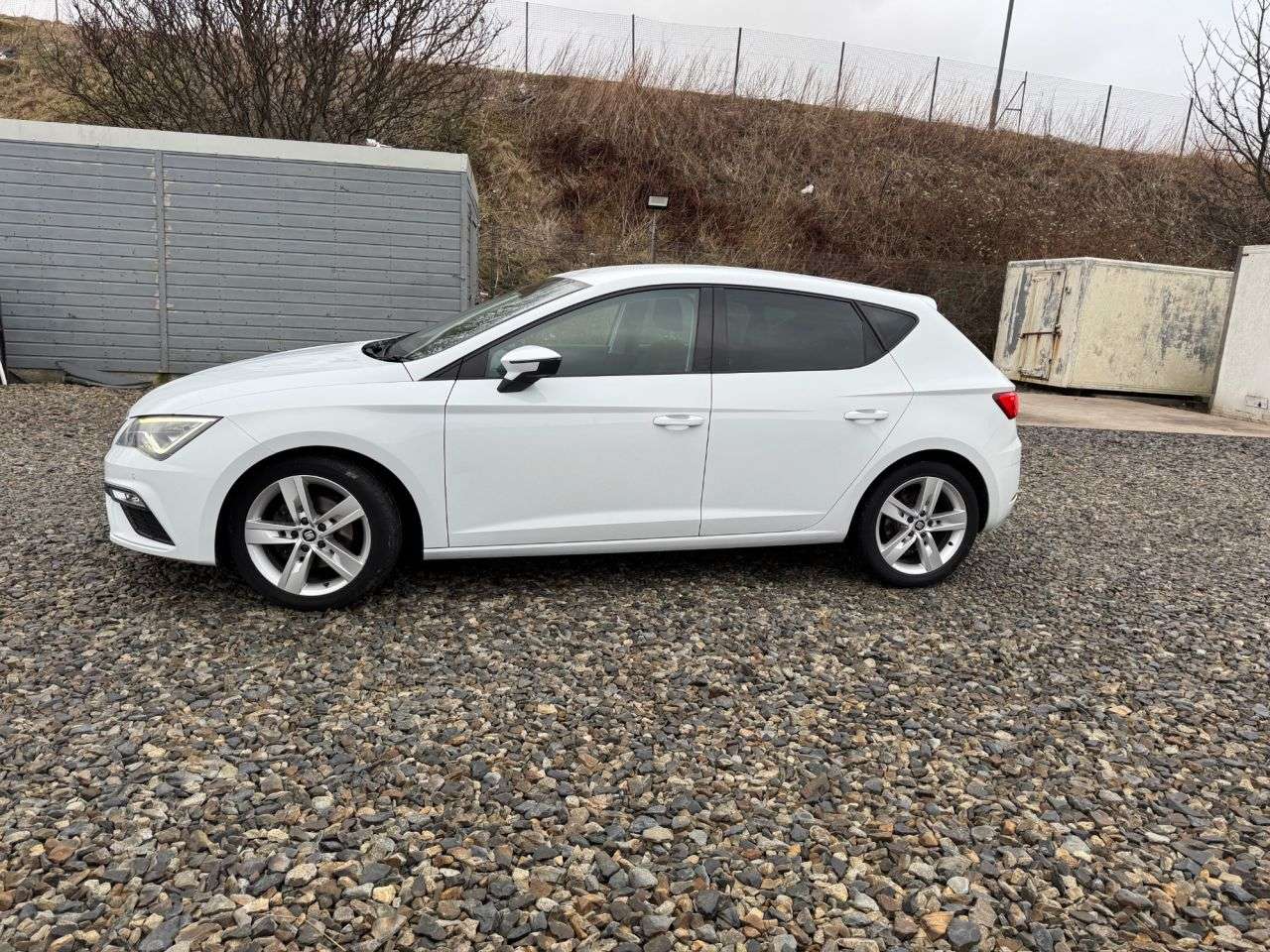 A 2020 SEAT LEON 1.5 TSI EVO FR Hatchback 5dr Petrol Manual Euro 6 (s/s) (150 ps) A 2020 SEAT LEON 1.5 TSI EVO FR Hatchback 5dr Petrol Manual Euro 6 (s/s) (150 ps)