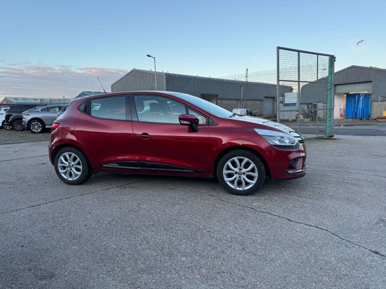 2016 RENAULT CLIO 2016 RENAULT CLIO