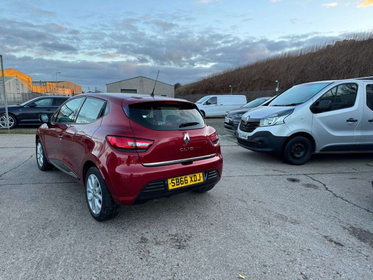 2016 RENAULT CLIO 2016 RENAULT CLIO