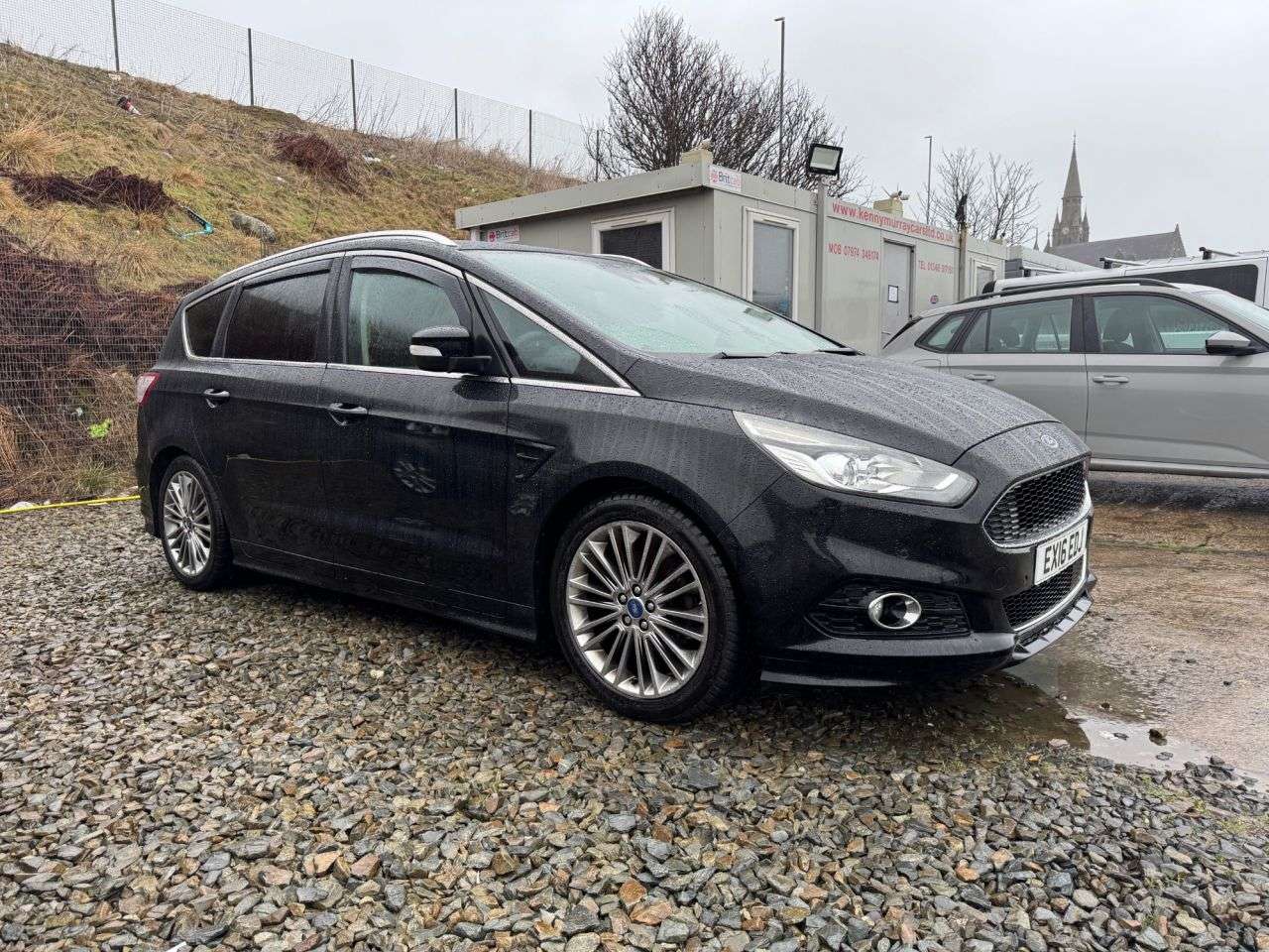 A 2016 FORD S-MAX 2.0 TDCi Titanium Sport MPV 5dr Diesel Powershift Euro 6 (s/s) (180 ps) A 2016 FORD S-MAX 2.0 TDCi Titanium Sport MPV 5dr Diesel Powershift Euro 6 (s/s) (180 ps)