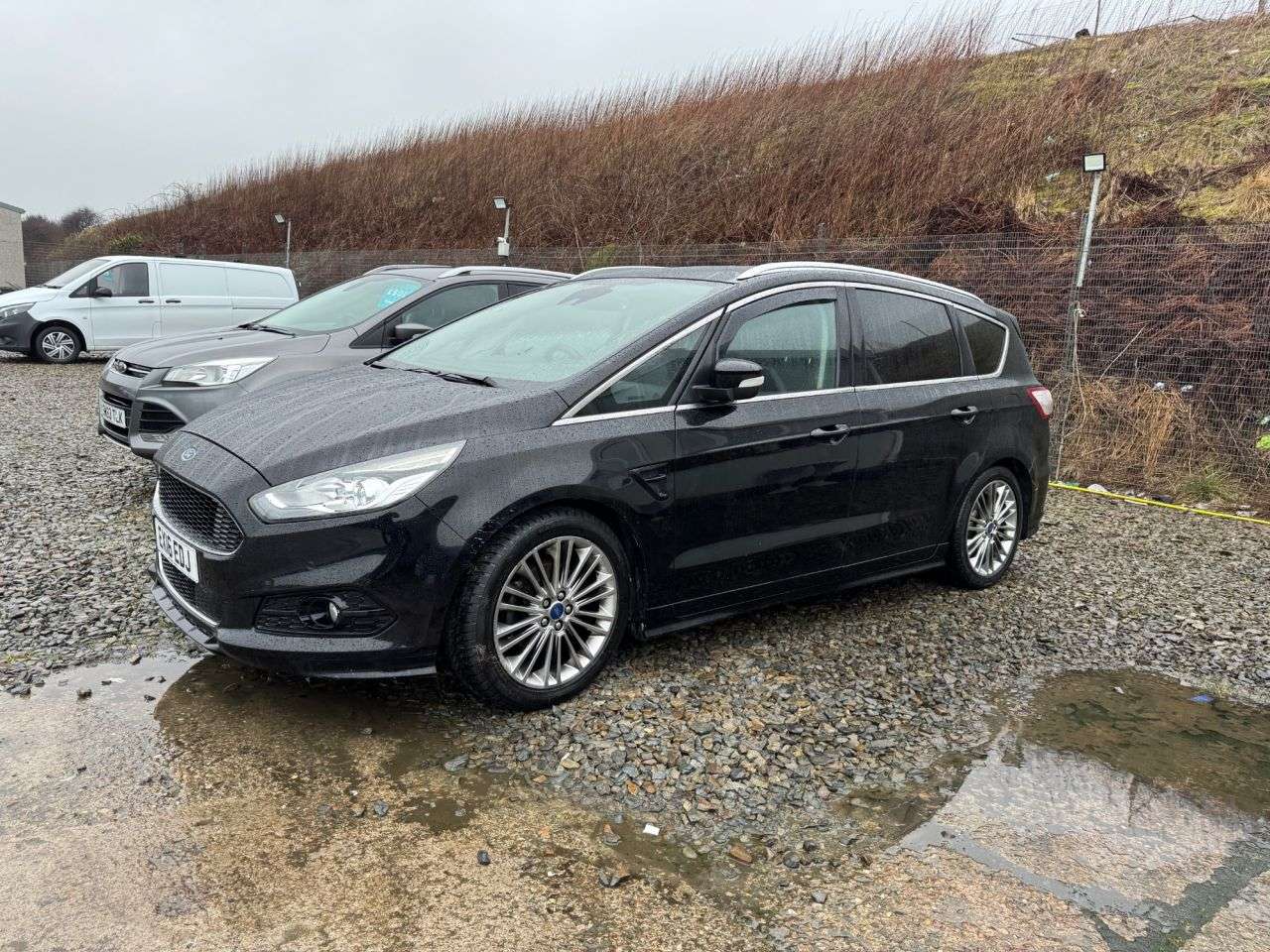 A 2016 FORD S-MAX 2.0 TDCi Titanium Sport MPV 5dr Diesel Powershift Euro 6 (s/s) (180 ps) A 2016 FORD S-MAX 2.0 TDCi Titanium Sport MPV 5dr Diesel Powershift Euro 6 (s/s) (180 ps)
