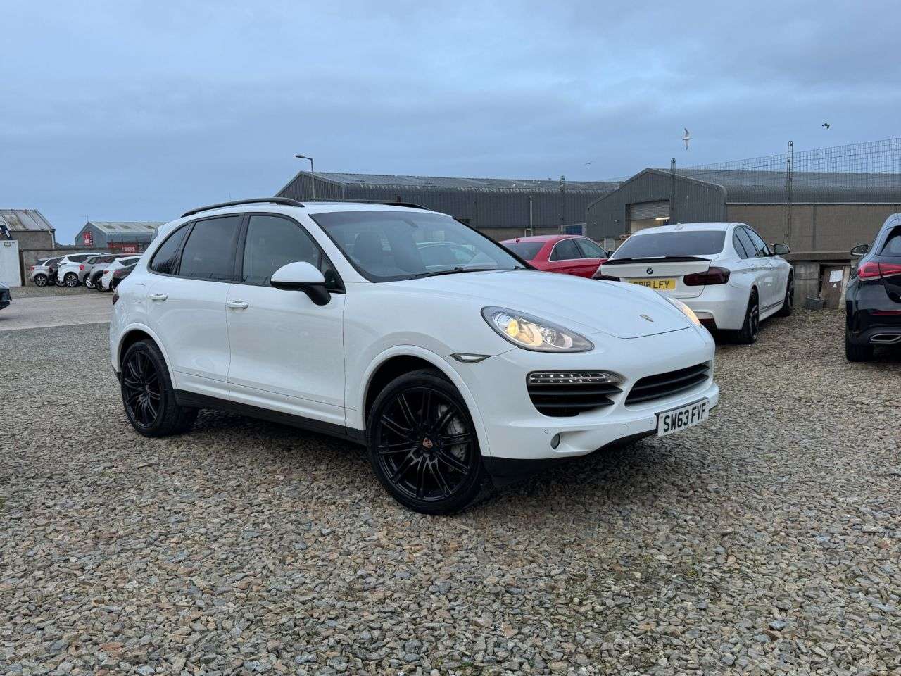 A 2013 PORSCHE CAYENNE 4.2 TD V8 S SUV 5dr Diesel TiptronicS 4WD Euro 5 (s/s) (382 ps) A 2013 PORSCHE CAYENNE 4.2 TD V8 S SUV 5dr Diesel TiptronicS 4WD Euro 5 (s/s) (382 ps)