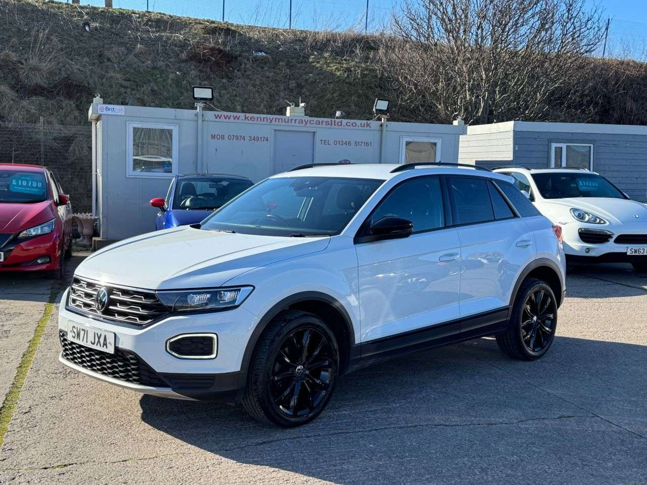 A 2022 VOLKSWAGEN T-ROC 1.0 TSI Black Edition SUV 5dr Petrol Manual Euro 6 (s/s) (110 ps) A 2022 VOLKSWAGEN T-ROC 1.0 TSI Black Edition SUV 5dr Petrol Manual Euro 6 (s/s) (110 ps)