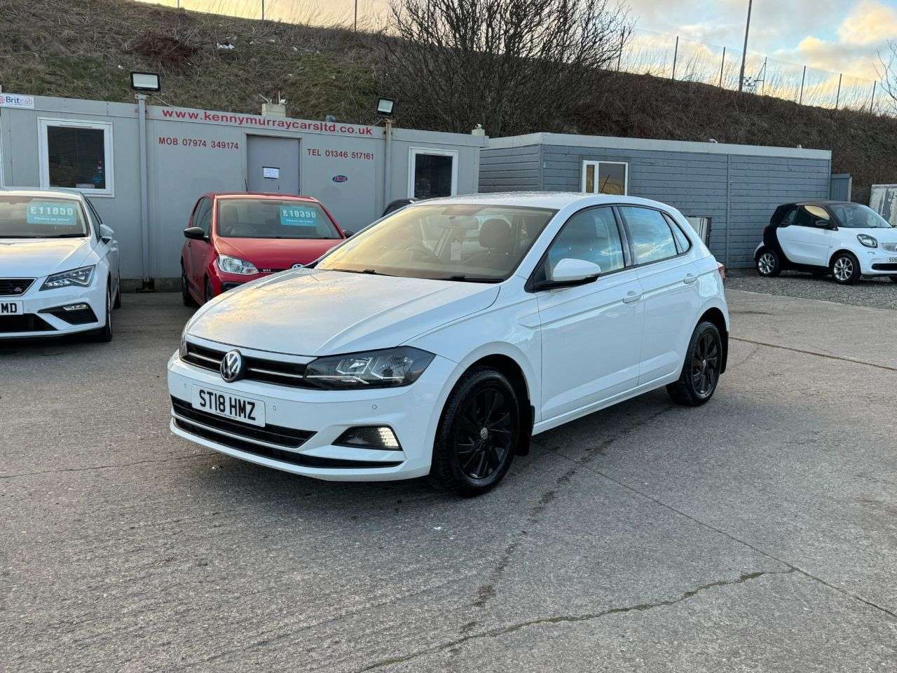 A 2018 VOLKSWAGEN POLO 1.0 SE Hatchback 5dr Petrol Manual Euro 6 (s/s) (65 ps) A 2018 VOLKSWAGEN POLO 1.0 SE Hatchback 5dr Petrol Manual Euro 6 (s/s) (65 ps)