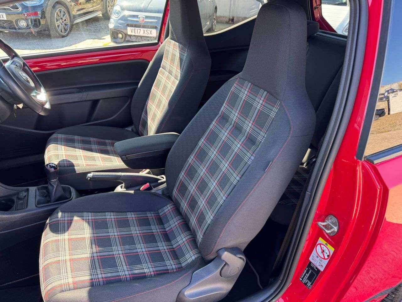 2018 VOLKSWAGEN UP! 2018 VOLKSWAGEN UP!