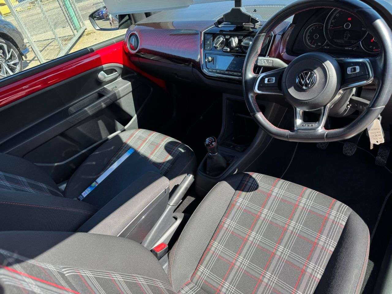 2018 VOLKSWAGEN UP! 2018 VOLKSWAGEN UP!