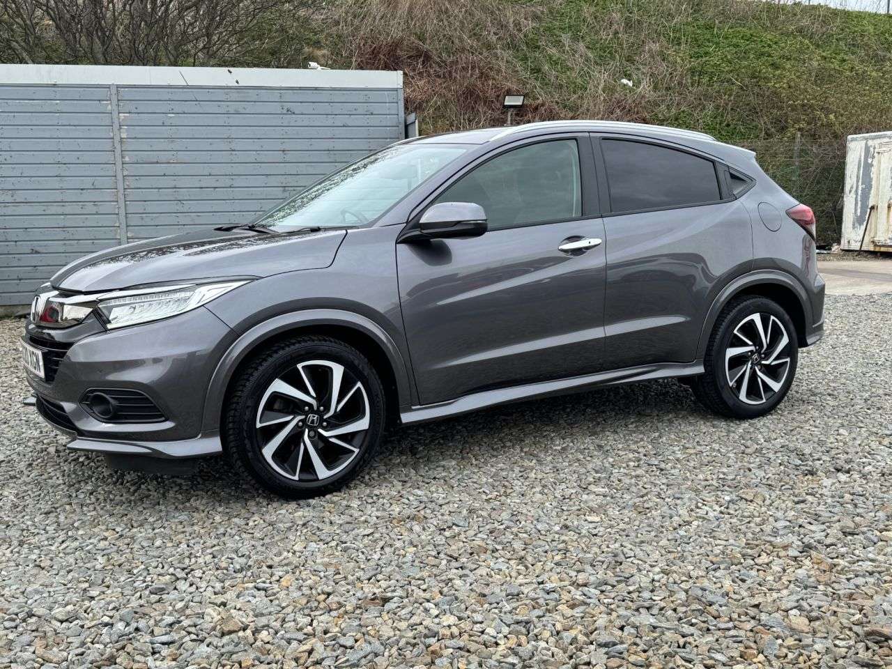 A 2020 HONDA HR-V 1.5 i-VTEC EX SUV 5dr Petrol CVT Euro 6 (s/s) (130 ps) A 2020 HONDA HR-V 1.5 i-VTEC EX SUV 5dr Petrol CVT Euro 6 (s/s) (130 ps)