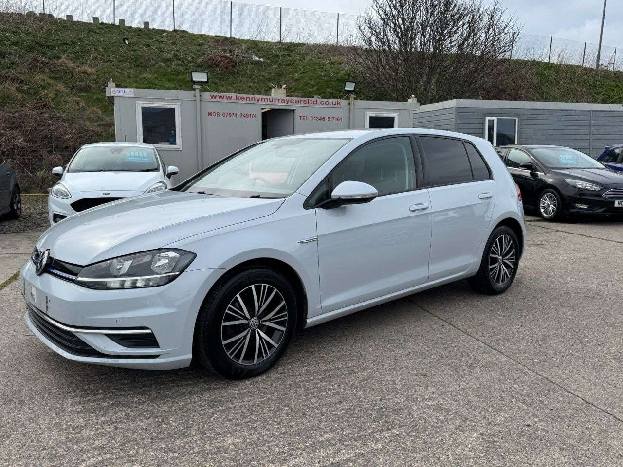 A 2020 VOLKSWAGEN GOLF 1.5 TSI EVO SE Nav Hatchback 5dr Petrol Manual Euro 6 (s/s) (130 ps) A 2020 VOLKSWAGEN GOLF 1.5 TSI EVO SE Nav Hatchback 5dr Petrol Manual Euro 6 (s/s) (130 ps)