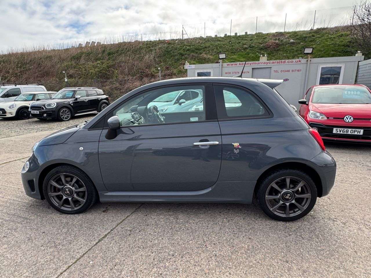 2017 ABARTH 595 2017 ABARTH 595