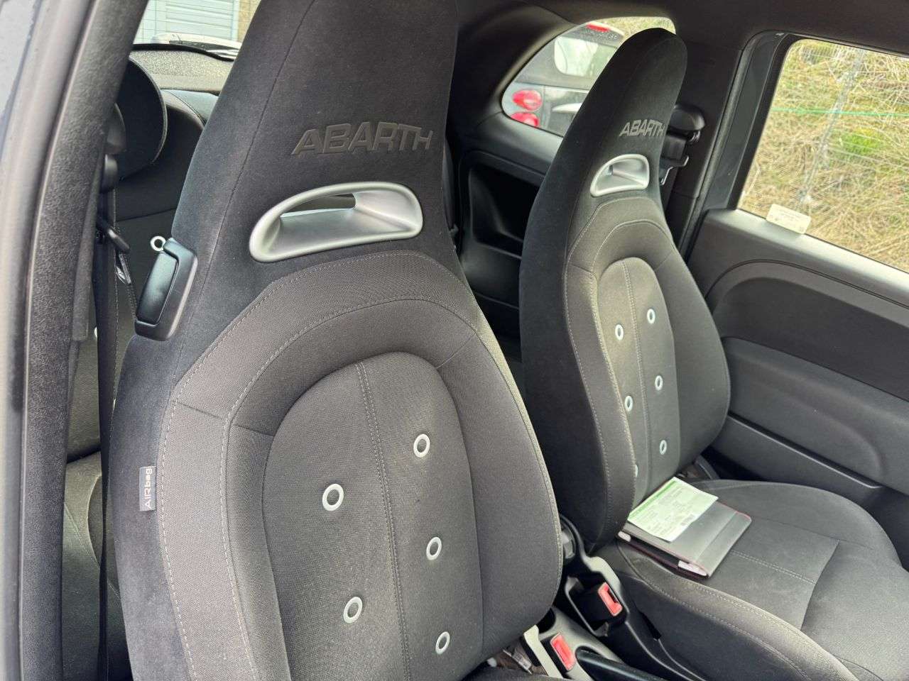 2017 ABARTH 595 2017 ABARTH 595