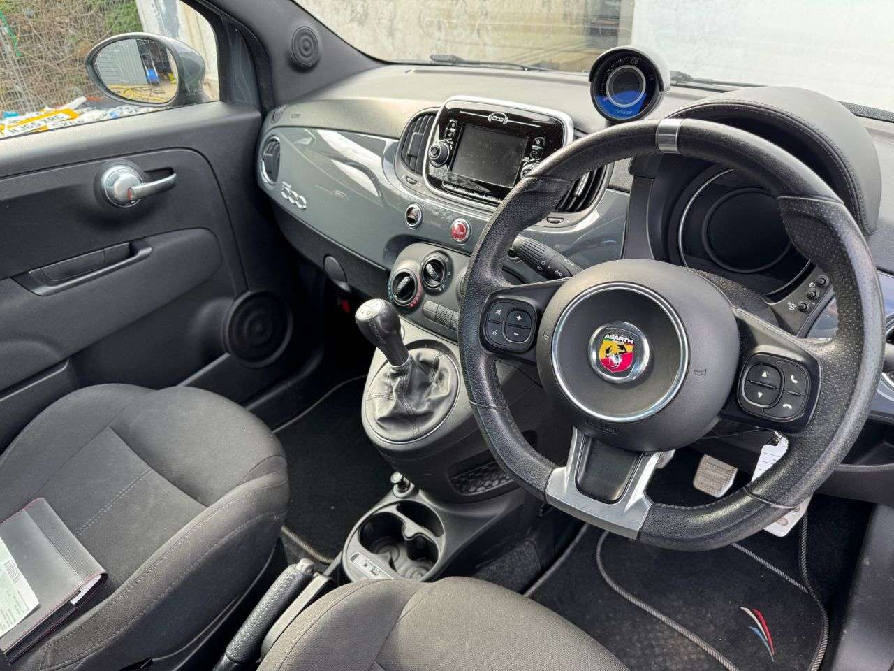 2017 ABARTH 595 2017 ABARTH 595