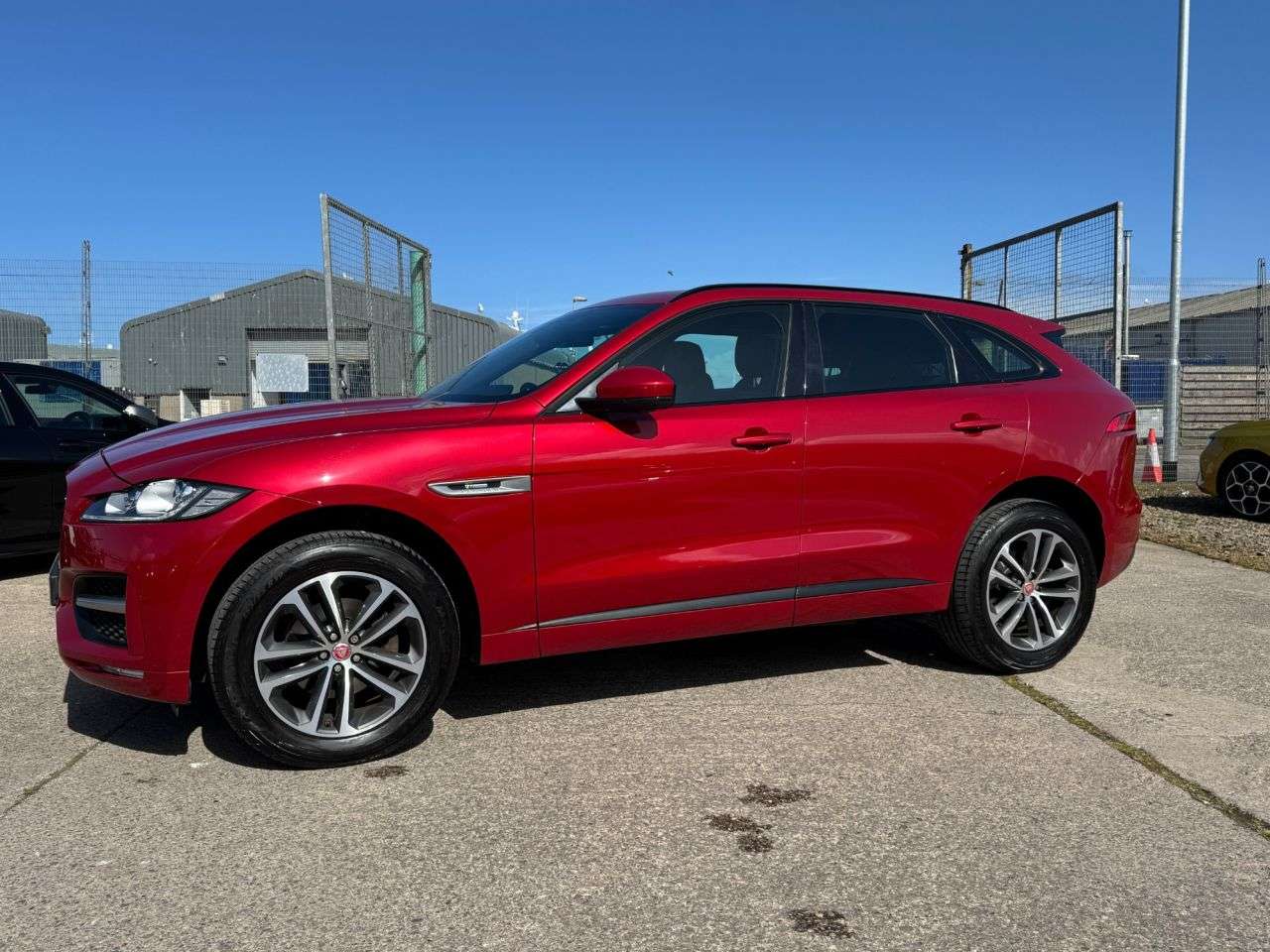 A 2018 JAGUAR F-PACE 2.0 D180 R-Sport SUV 5dr Diesel Auto AWD Euro 6 (s/s) (180 ps) A 2018 JAGUAR F-PACE 2.0 D180 R-Sport SUV 5dr Diesel Auto AWD Euro 6 (s/s) (180 ps)
