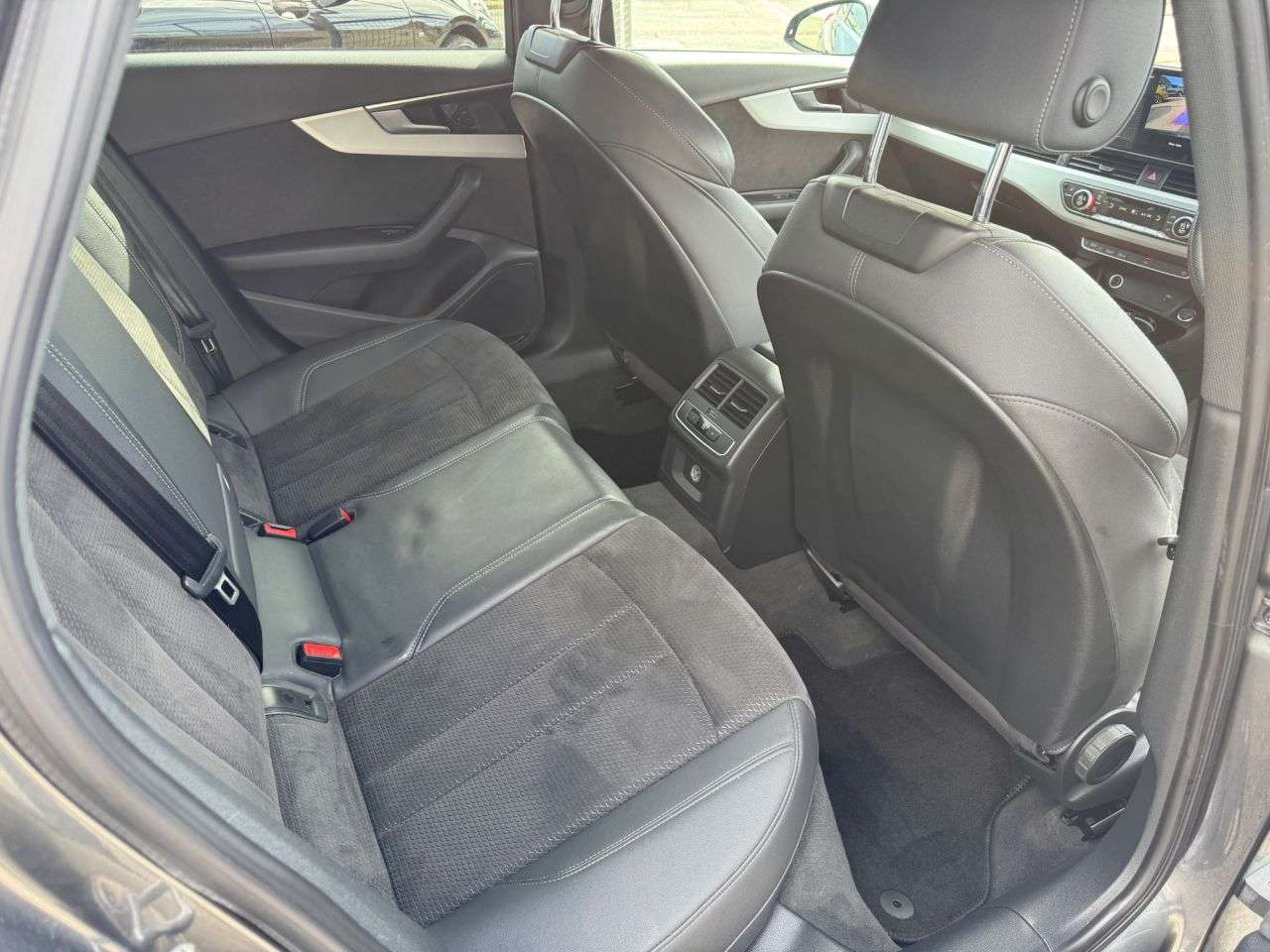 2021 AUDI A4 2021 AUDI A4