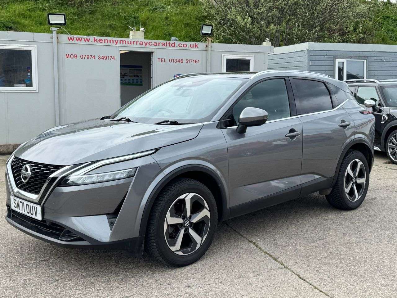 A 2021 NISSAN QASHQAI 1.3 DIG-T MHEV Premiere Edition SUV 5dr Petrol Hybrid Manual Euro 6 (s/s) ( A 2021 NISSAN QASHQAI 1.3 DIG-T MHEV Premiere Edition SUV 5dr Petrol Hybrid Manual Euro 6 (s/s) (