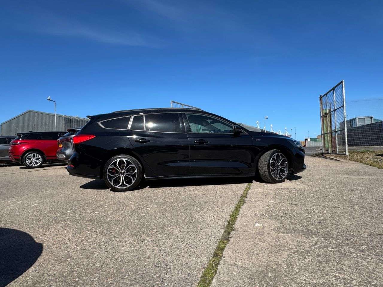 A 2019 FORD FOCUS 2.0 EcoBlue ST-Line X Estate 5dr Diesel Manual Euro 6 (s/s) (150 ps) A 2019 FORD FOCUS 2.0 EcoBlue ST-Line X Estate 5dr Diesel Manual Euro 6 (s/s) (150 ps)