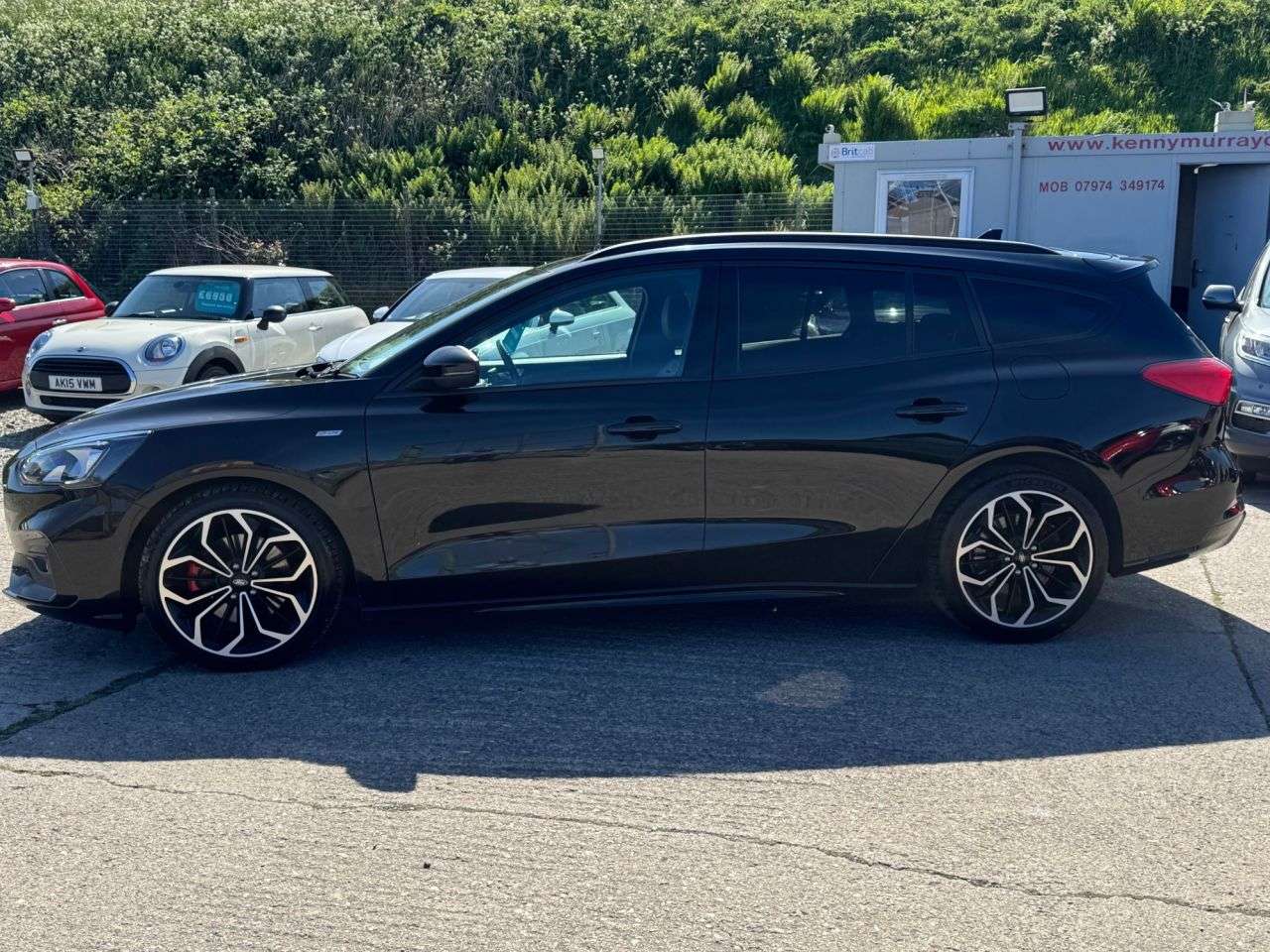 A 2019 FORD FOCUS 2.0 EcoBlue ST-Line X Estate 5dr Diesel Manual Euro 6 (s/s) (150 ps) A 2019 FORD FOCUS 2.0 EcoBlue ST-Line X Estate 5dr Diesel Manual Euro 6 (s/s) (150 ps)