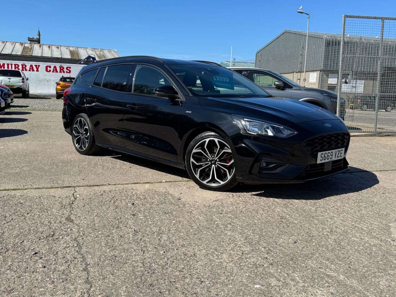 A 2019 FORD FOCUS 2.0 EcoBlue ST-Line X Estate 5dr Diesel Manual Euro 6 (s/s) (150 ps) A 2019 FORD FOCUS 2.0 EcoBlue ST-Line X Estate 5dr Diesel Manual Euro 6 (s/s) (150 ps)