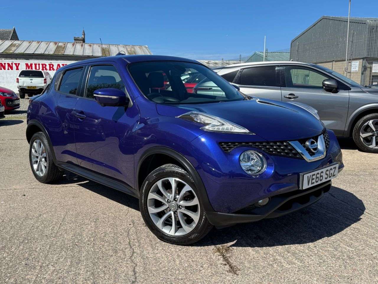 A 2016 NISSAN JUKE 1.2 DIG-T Tekna SUV 5dr Petrol Manual Euro 6 (s/s) (115 ps) A 2016 NISSAN JUKE 1.2 DIG-T Tekna SUV 5dr Petrol Manual Euro 6 (s/s) (115 ps)