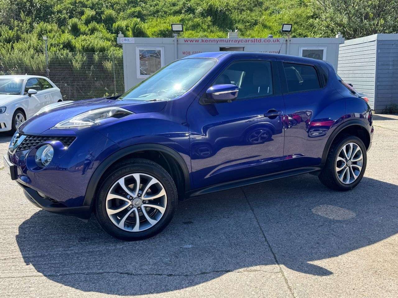 A 2016 NISSAN JUKE 1.2 DIG-T Tekna SUV 5dr Petrol Manual Euro 6 (s/s) (115 ps) A 2016 NISSAN JUKE 1.2 DIG-T Tekna SUV 5dr Petrol Manual Euro 6 (s/s) (115 ps)