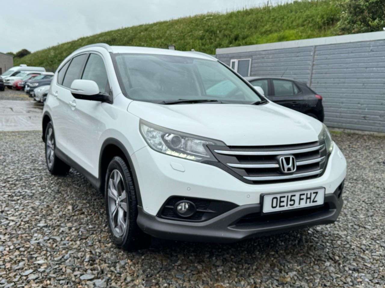 A 2015 HONDA CR-V 2.0 i-VTEC SR SUV 5dr Petrol Auto 4WD Euro 5 (155 ps) A 2015 HONDA CR-V 2.0 i-VTEC SR SUV 5dr Petrol Auto 4WD Euro 5 (155 ps)