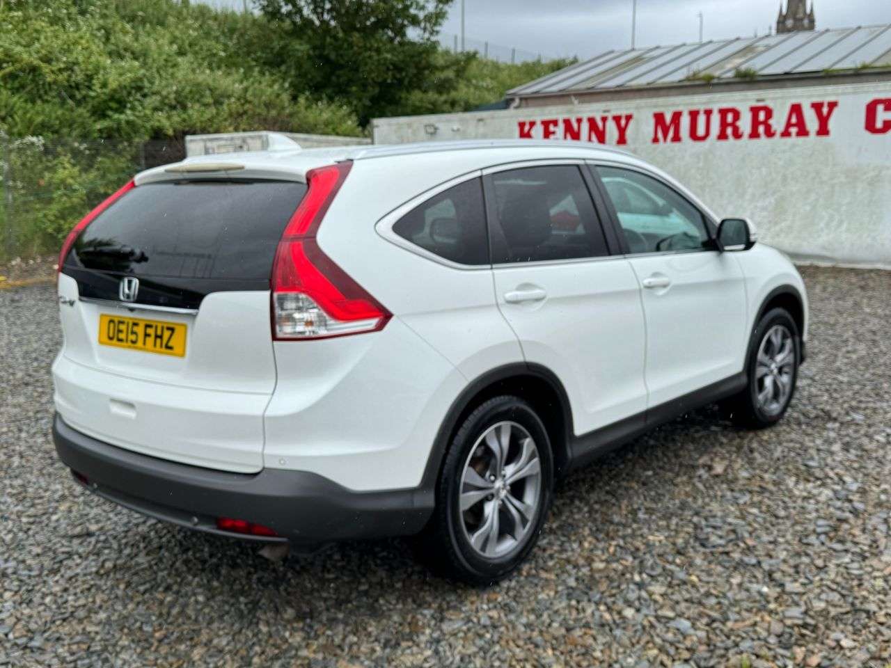 A 2015 HONDA CR-V 2.0 i-VTEC SR SUV 5dr Petrol Auto 4WD Euro 5 (155 ps) A 2015 HONDA CR-V 2.0 i-VTEC SR SUV 5dr Petrol Auto 4WD Euro 5 (155 ps)