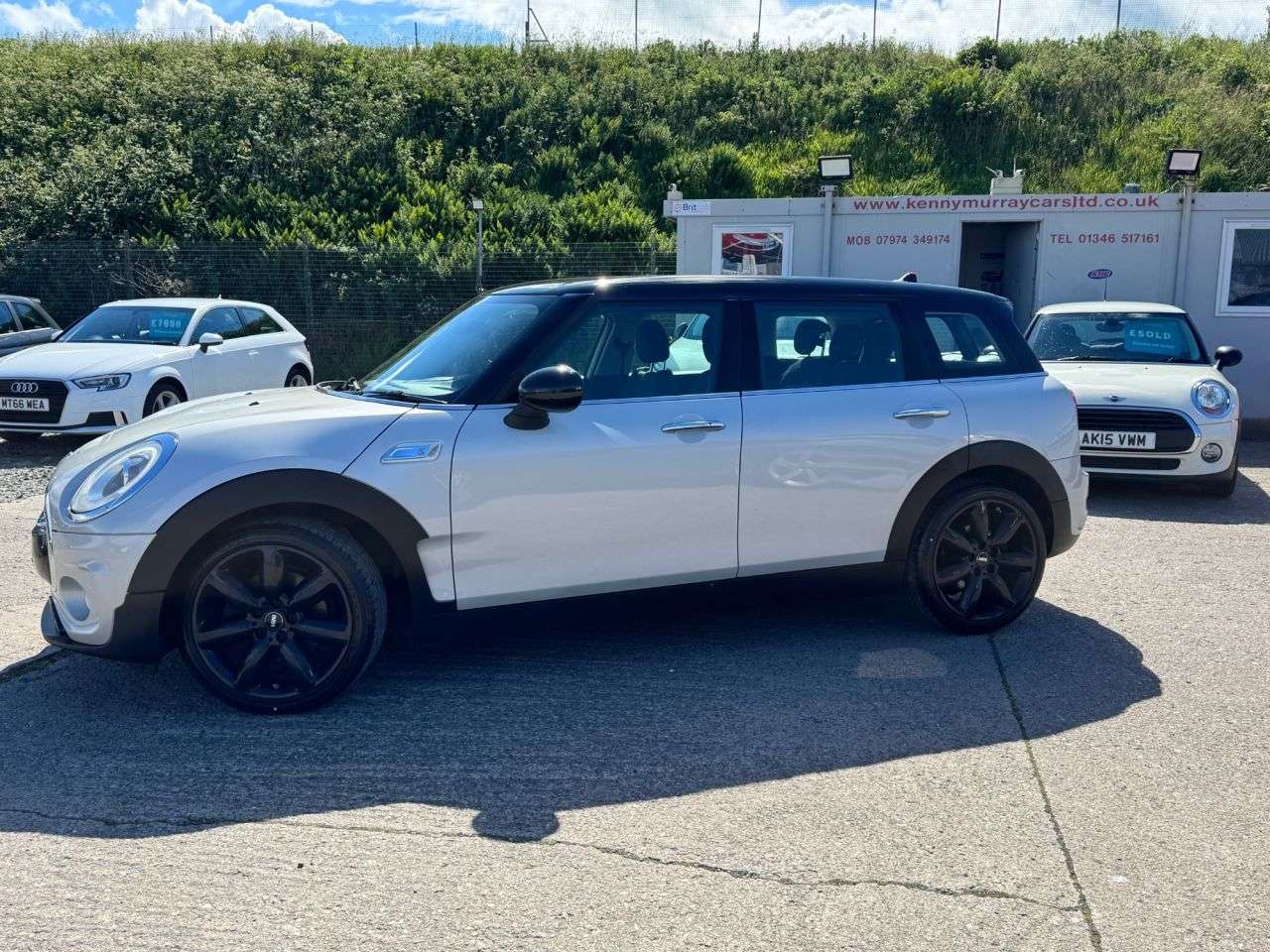 A 2017 MINI CLUBMAN 2.0 Cooper S Estate 6dr Petrol Manual Euro 6 (s/s) (192 ps) A 2017 MINI CLUBMAN 2.0 Cooper S Estate 6dr Petrol Manual Euro 6 (s/s) (192 ps)