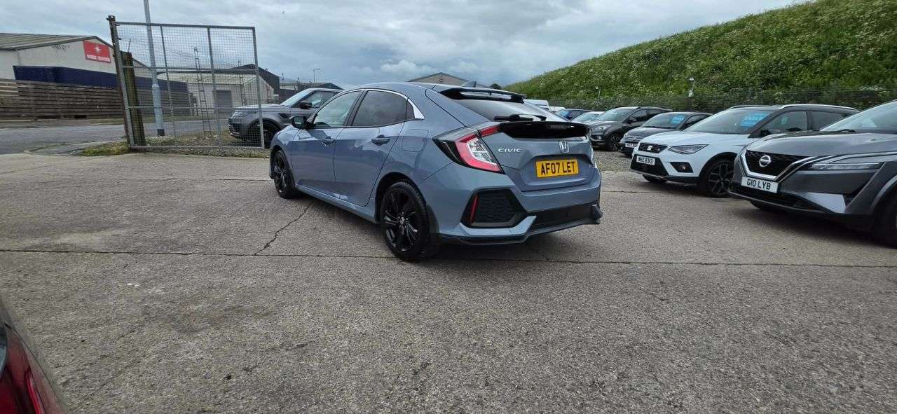 A 2018 HONDA CIVIC 1.6 i-DTEC SR Hatchback 5dr Diesel Manual Euro 6 (s/s) (120 ps) A 2018 HONDA CIVIC 1.6 i-DTEC SR Hatchback 5dr Diesel Manual Euro 6 (s/s) (120 ps)