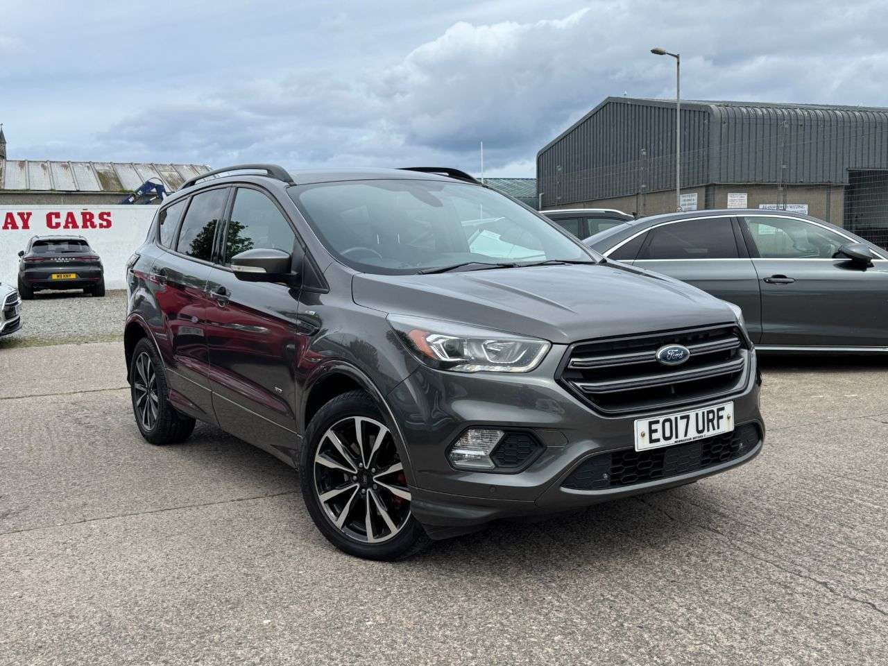 A 2017 FORD KUGA 2.0 TDCi ST-Line SUV 5dr Diesel Powershift AWD Euro 6 (s/s) (180 ps) A 2017 FORD KUGA 2.0 TDCi ST-Line SUV 5dr Diesel Powershift AWD Euro 6 (s/s) (180 ps)