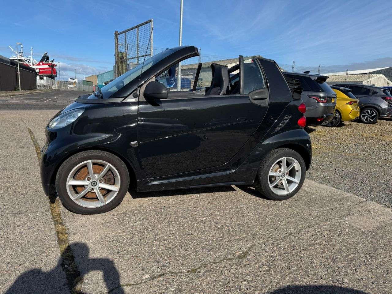A 2012 SMART FORTWO 1.0 MHD Pulse Cabriolet 2dr Petrol SoftTouch Euro 5 (s/s) (71 bhp) A 2012 SMART FORTWO 1.0 MHD Pulse Cabriolet 2dr Petrol SoftTouch Euro 5 (s/s) (71 bhp)