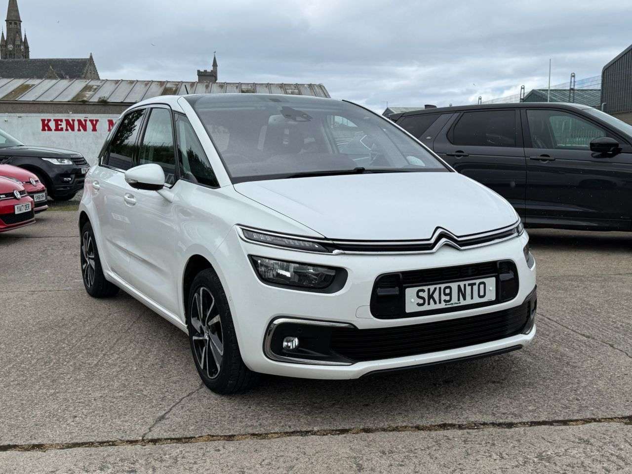 A 2019 CITROEN C4 SPACETOURER 1.5 BlueHDi Flair MPV 5dr Diesel Manual Euro 6 (s/s) (130 ps) A 2019 CITROEN C4 SPACETOURER 1.5 BlueHDi Flair MPV 5dr Diesel Manual Euro 6 (s/s) (130 ps)