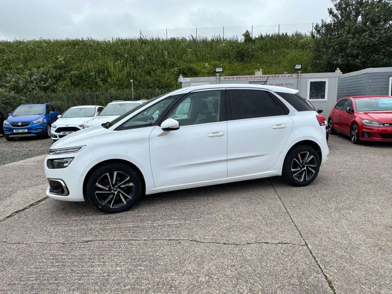 A 2019 CITROEN C4 SPACETOURER 1.5 BlueHDi Flair MPV 5dr Diesel Manual Euro 6 (s/s) (130 ps) A 2019 CITROEN C4 SPACETOURER 1.5 BlueHDi Flair MPV 5dr Diesel Manual Euro 6 (s/s) (130 ps)