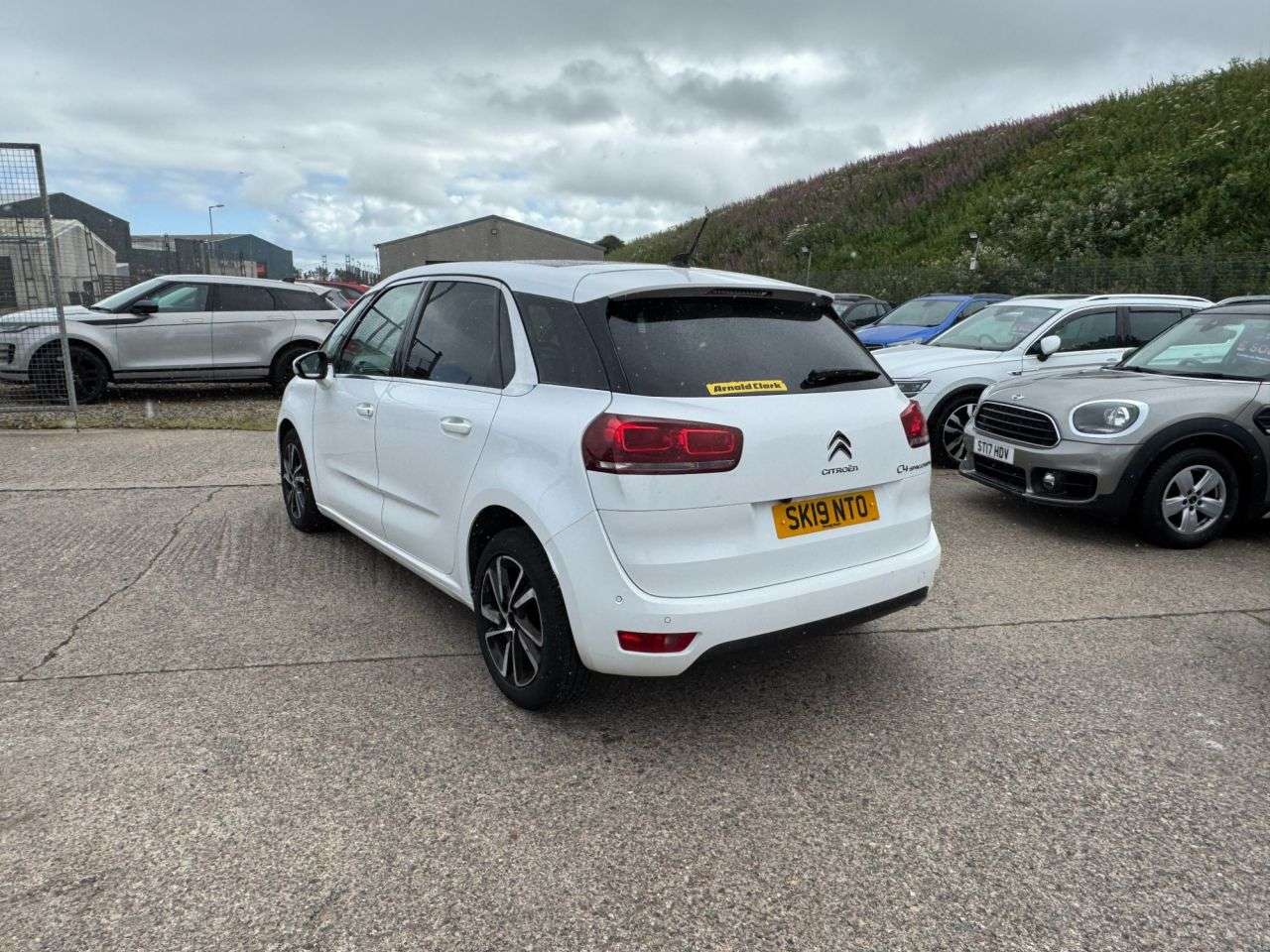 A 2019 CITROEN C4 SPACETOURER 1.5 BlueHDi Flair MPV 5dr Diesel Manual Euro 6 (s/s) (130 ps) A 2019 CITROEN C4 SPACETOURER 1.5 BlueHDi Flair MPV 5dr Diesel Manual Euro 6 (s/s) (130 ps)