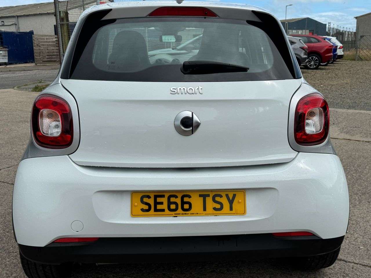A 2017 SMART FORFOUR 1.0 Prime Sport Hatchback 5dr Petrol Manual Euro 6 (s/s) (71 ps) A 2017 SMART FORFOUR 1.0 Prime Sport Hatchback 5dr Petrol Manual Euro 6 (s/s) (71 ps)
