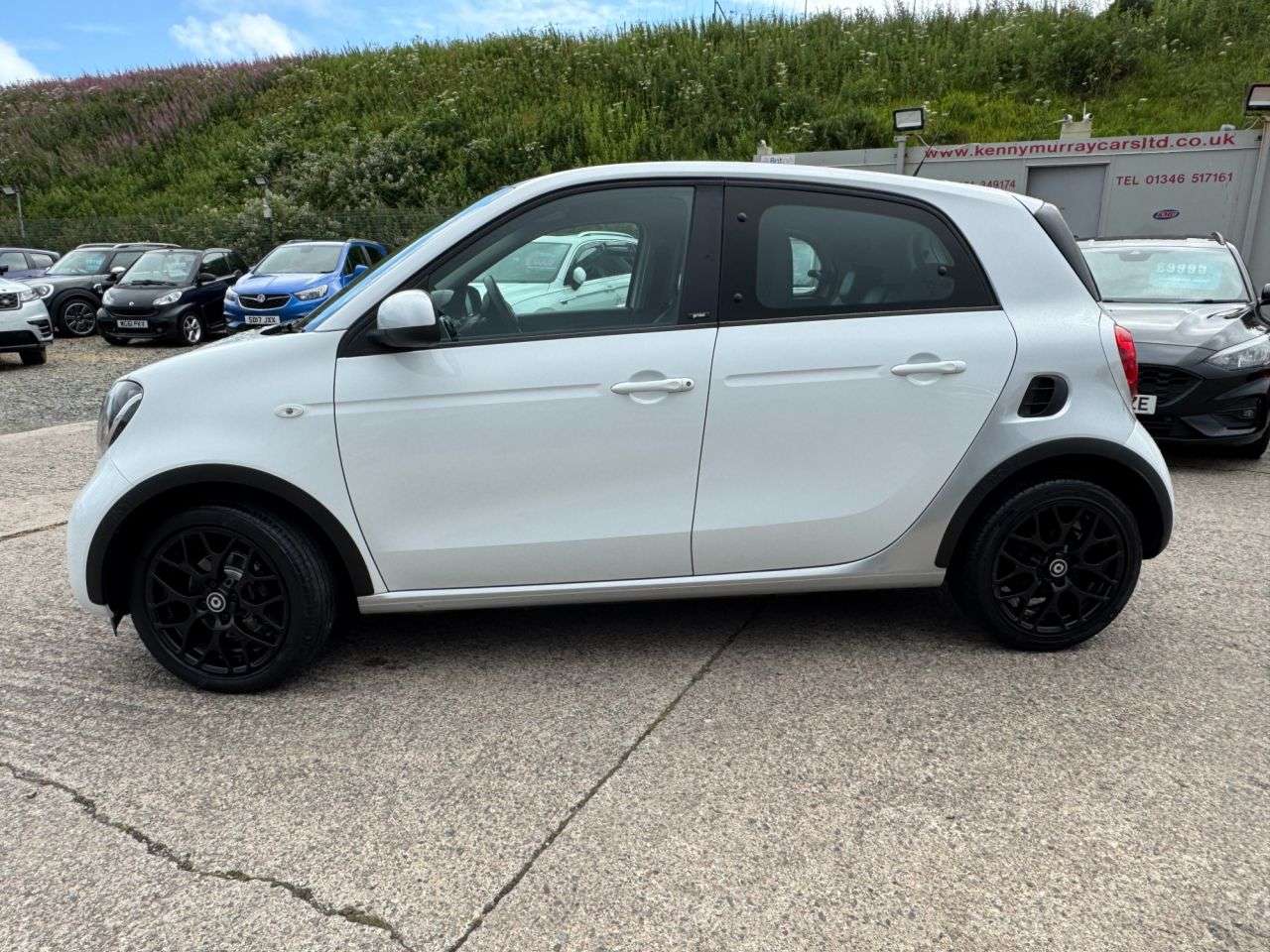 2017 SMART FORFOUR 2017 SMART FORFOUR