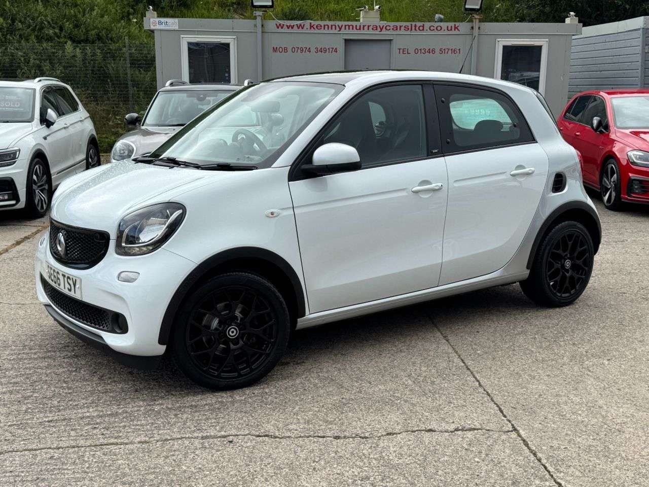 A 2017 SMART FORFOUR 1.0 Prime Sport Hatchback 5dr Petrol Manual Euro 6 (s/s) (71 ps) A 2017 SMART FORFOUR 1.0 Prime Sport Hatchback 5dr Petrol Manual Euro 6 (s/s) (71 ps)